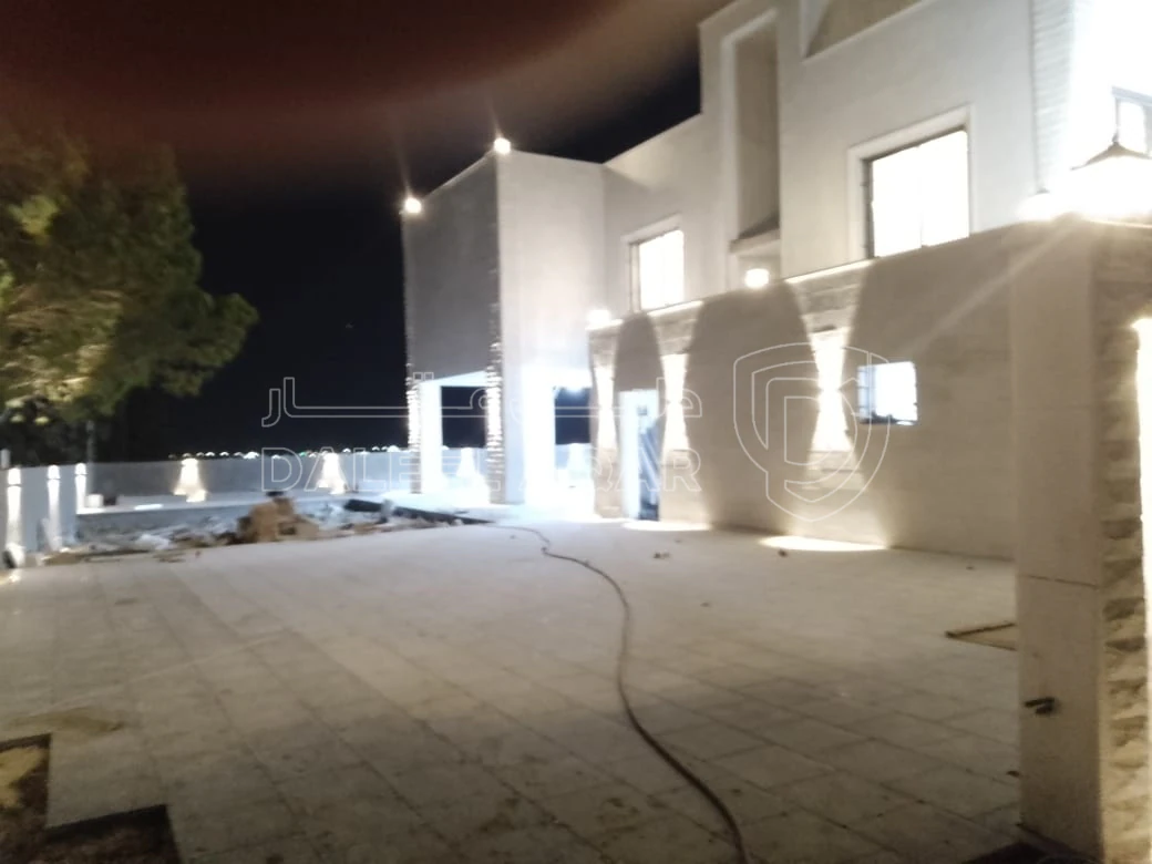 فيلا/منزل في ناعور ام القطين - 285,000 دأ - صورة 1